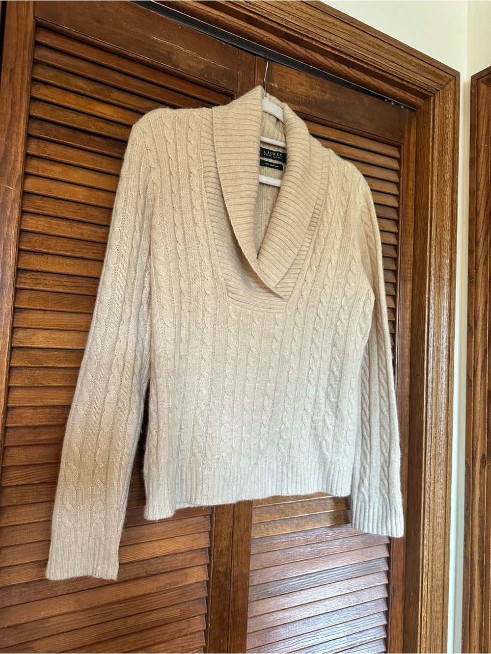 Lauren Ralph Lauren Cashmere Cream Cable Knit Cowl Sweater size medium - Picture 6 of 9